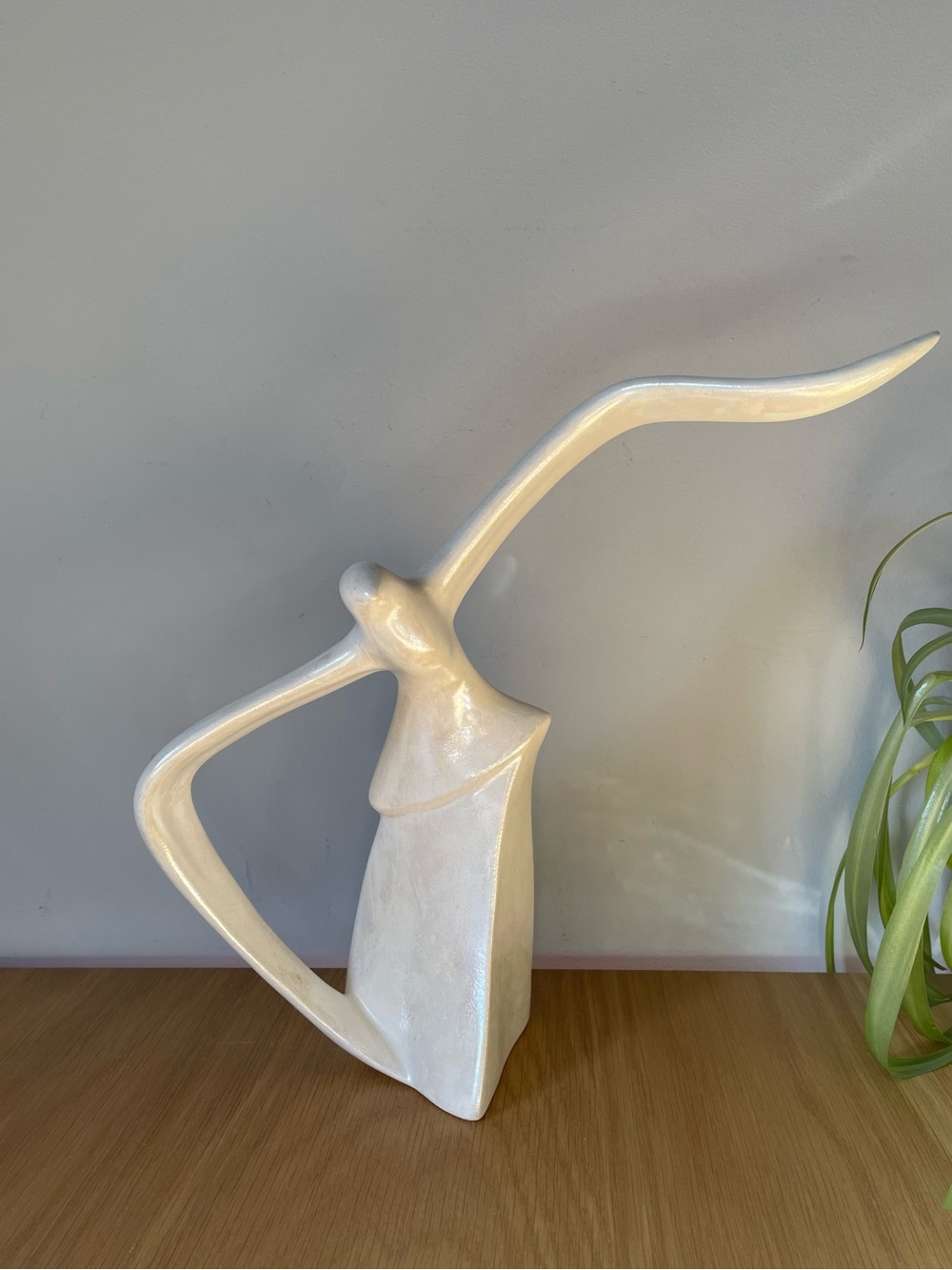 Vintage 1980s MCM Style Lustreware Abstract Ceramic Seagull Sculpture 10"